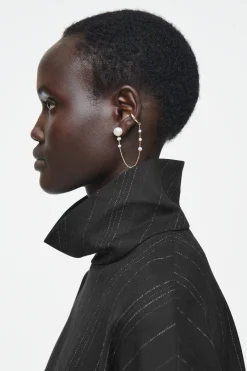 Damen COS Schmuck*UNGLEICHE OHRRINGE MIT SÜSSWASSERPERLEN